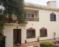 Wiederverkauf - Villa - Marbella - Elviria