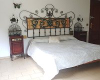 Wiederverkauf - Villa - Marbella - Elviria