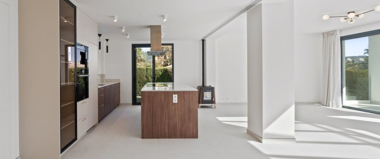 Wiederverkauf - Villa - Marbella - Elviria