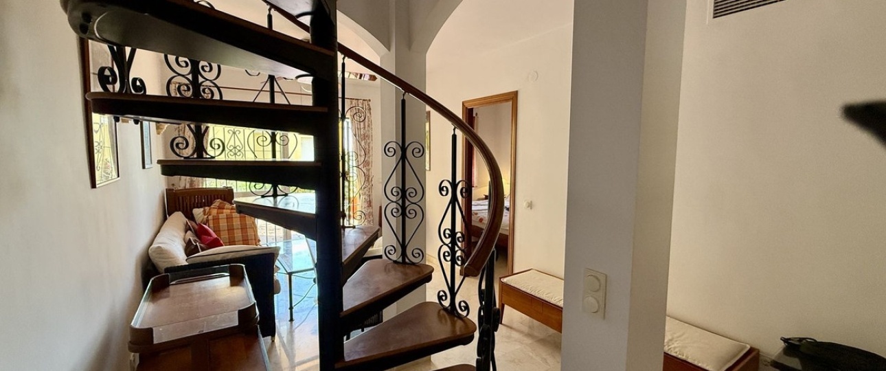 Wiederverkauf - Villa - Marbella - Elviria