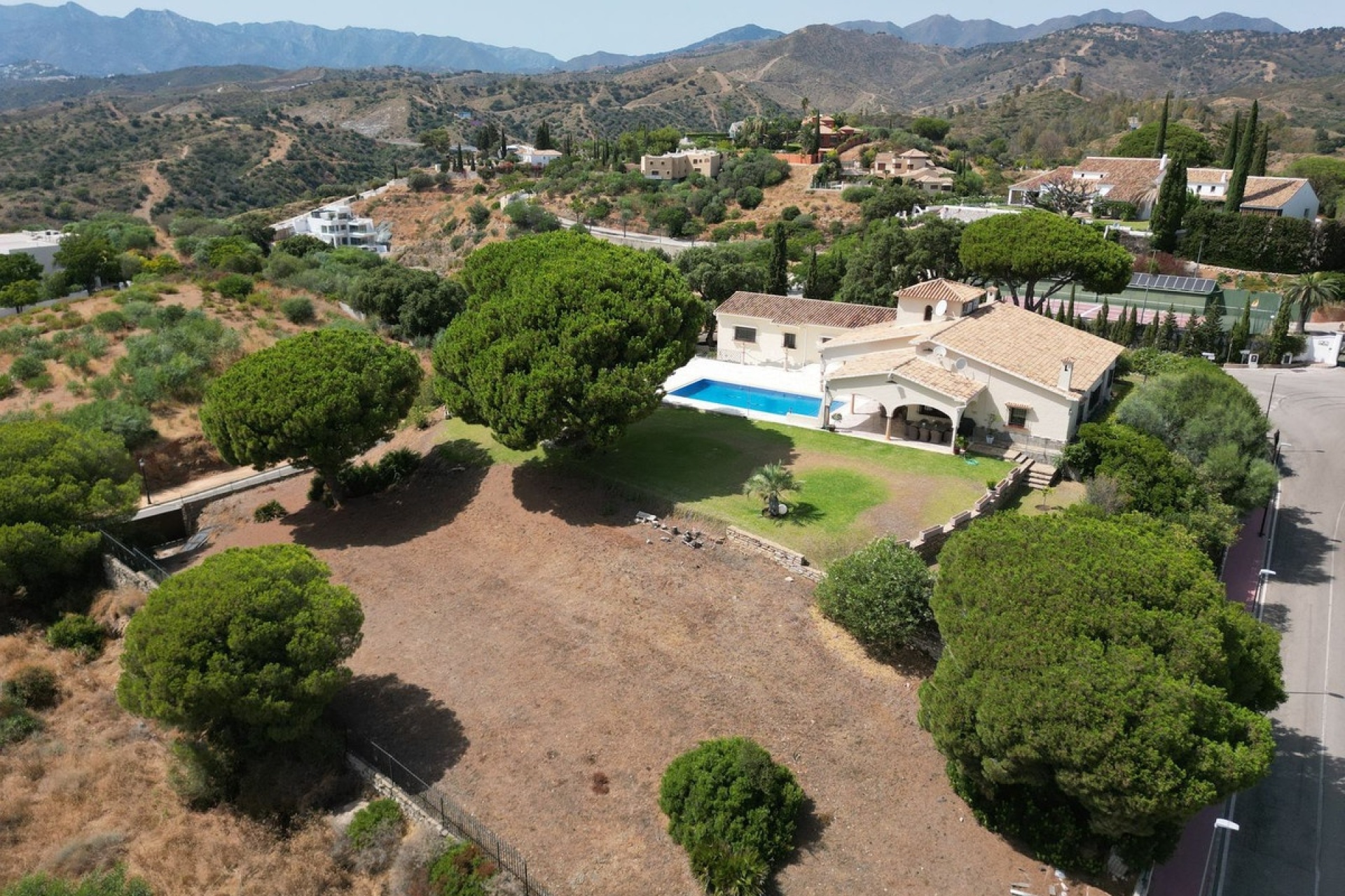Wiederverkauf - Villa - Marbella - Elviria