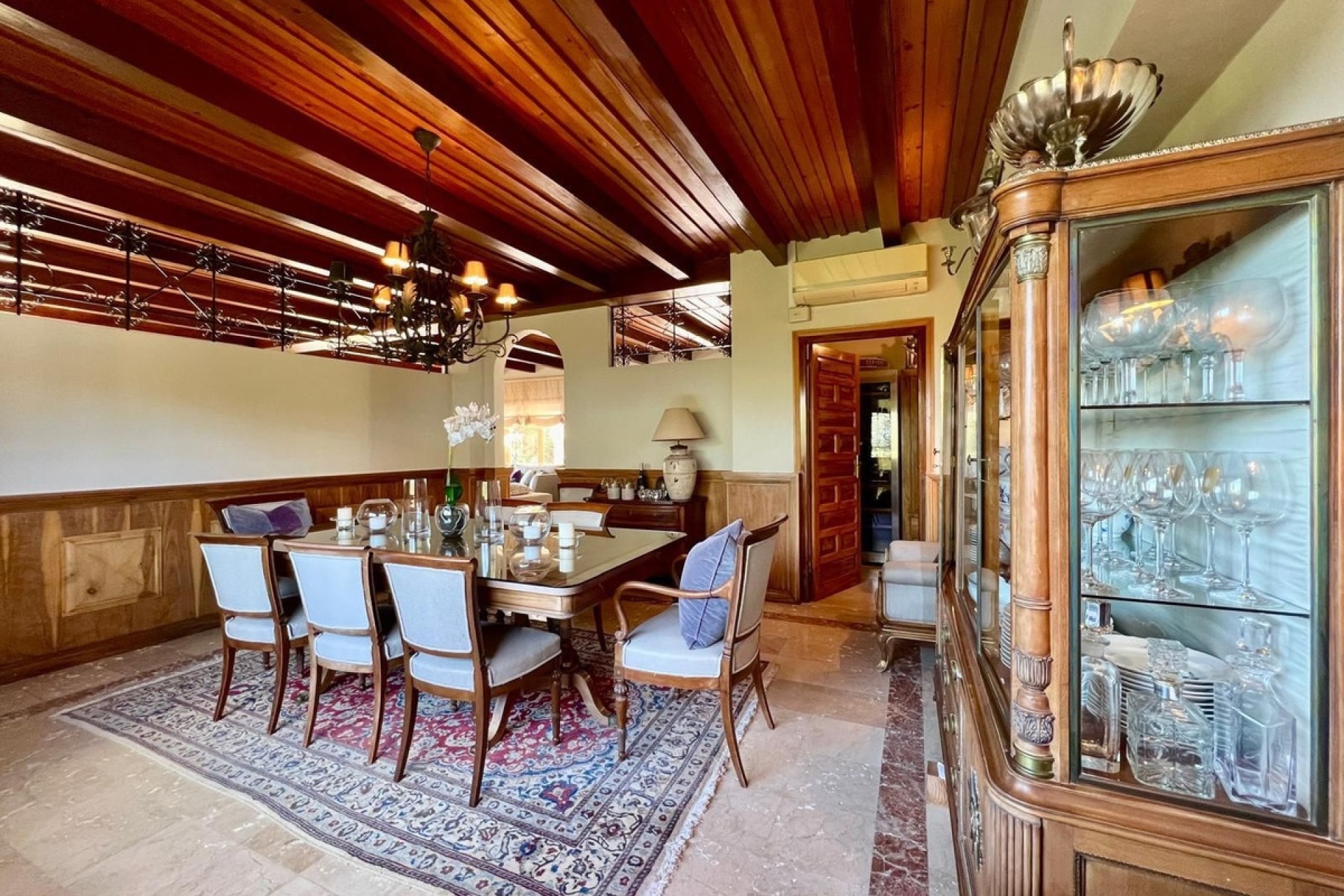 Wiederverkauf - Villa - Marbella - Elviria