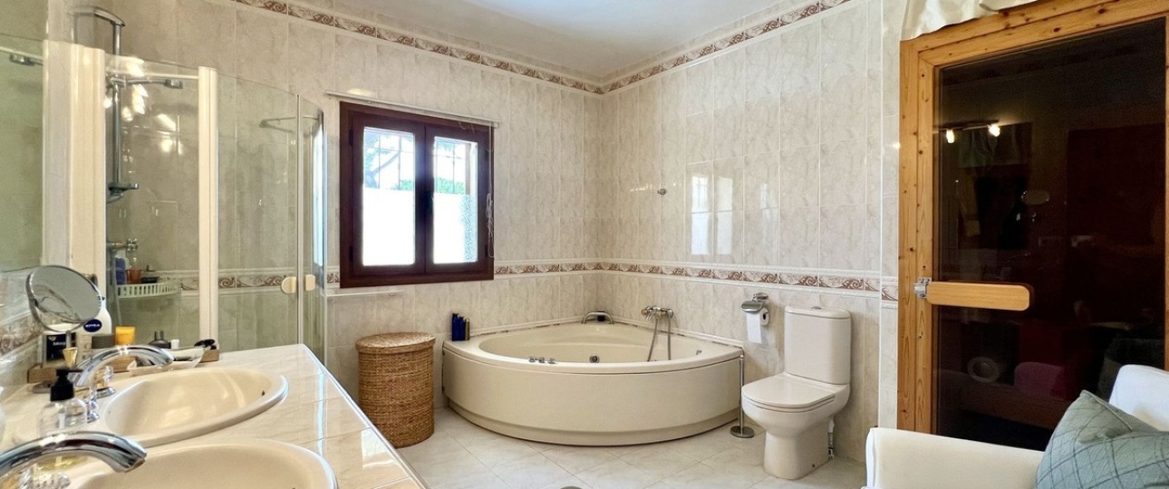 Wiederverkauf - Villa - Marbella - Elviria