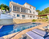 Wiederverkauf - Villa - Marbella - Elviria