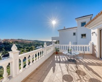 Wiederverkauf - Villa - Marbella - Elviria