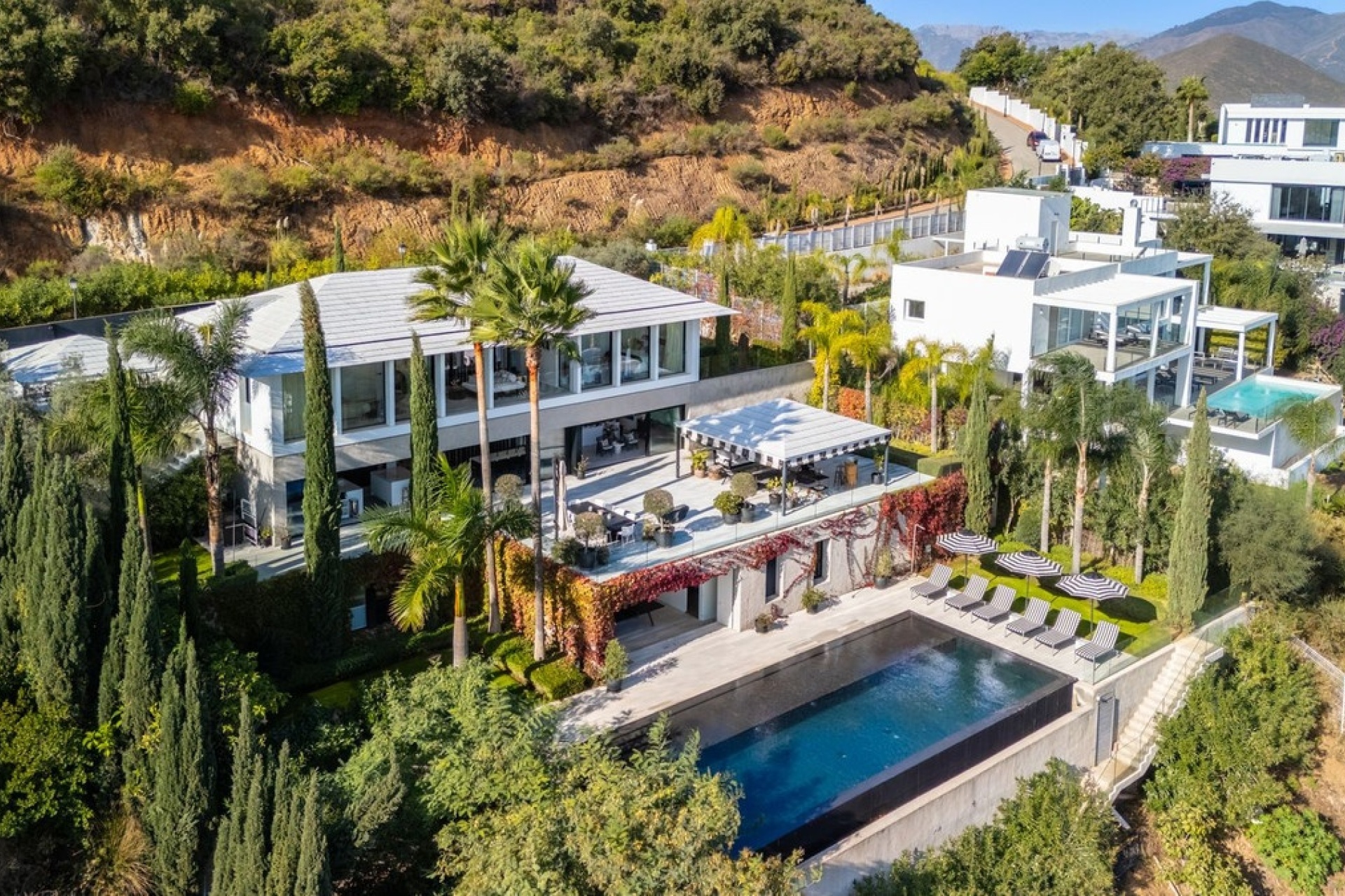 Wiederverkauf - Villa - Marbella - Elviria