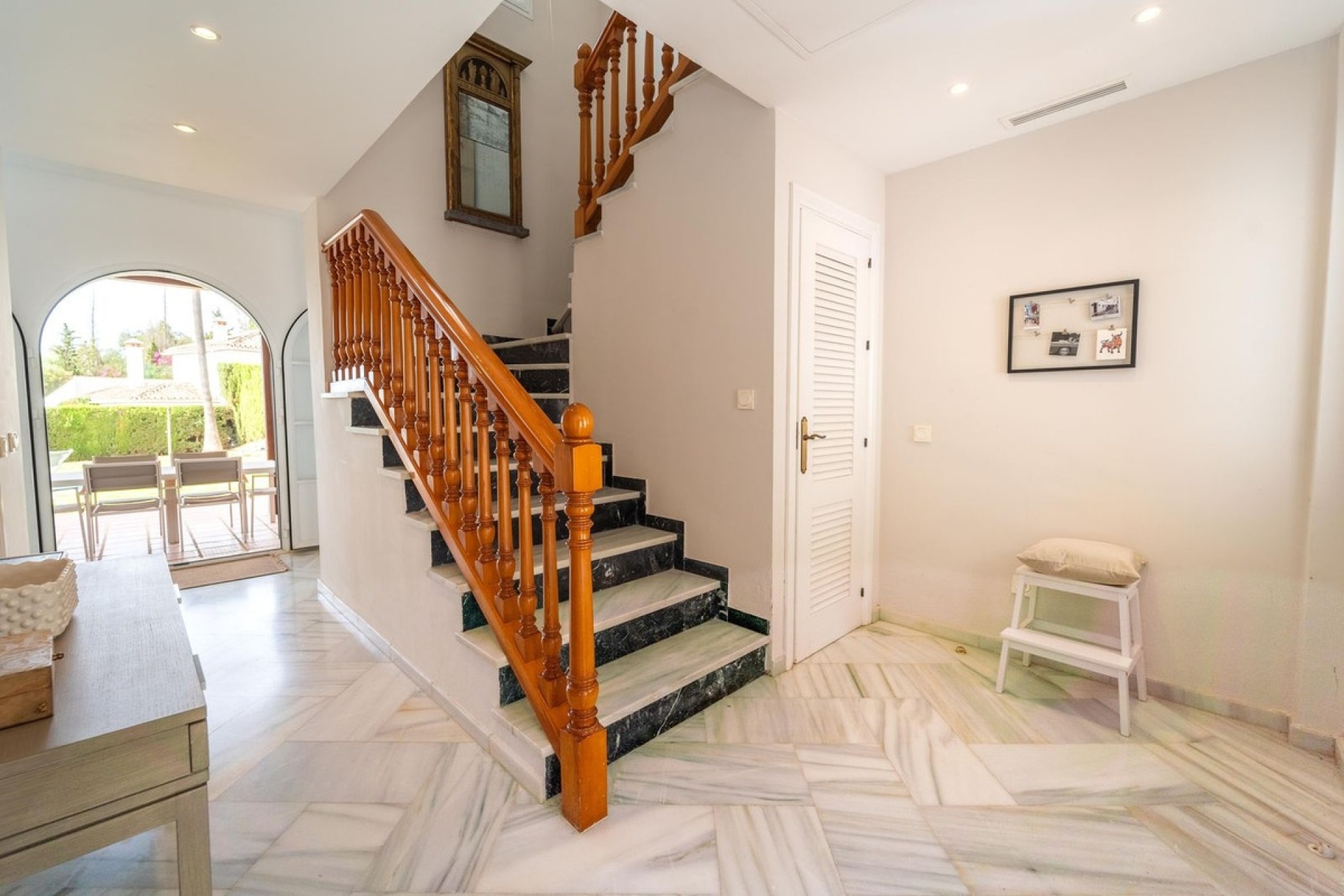 Wiederverkauf - Villa - Marbella - Elviria