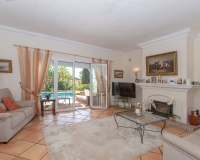 Wiederverkauf - Villa - Marbella - Elviria