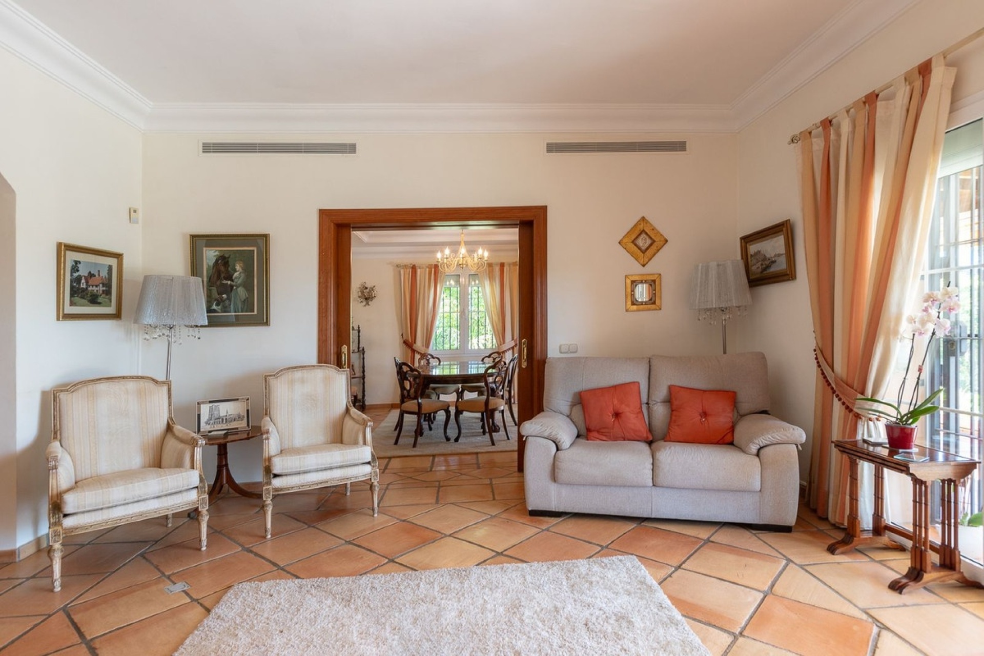 Wiederverkauf - Villa - Marbella - Elviria