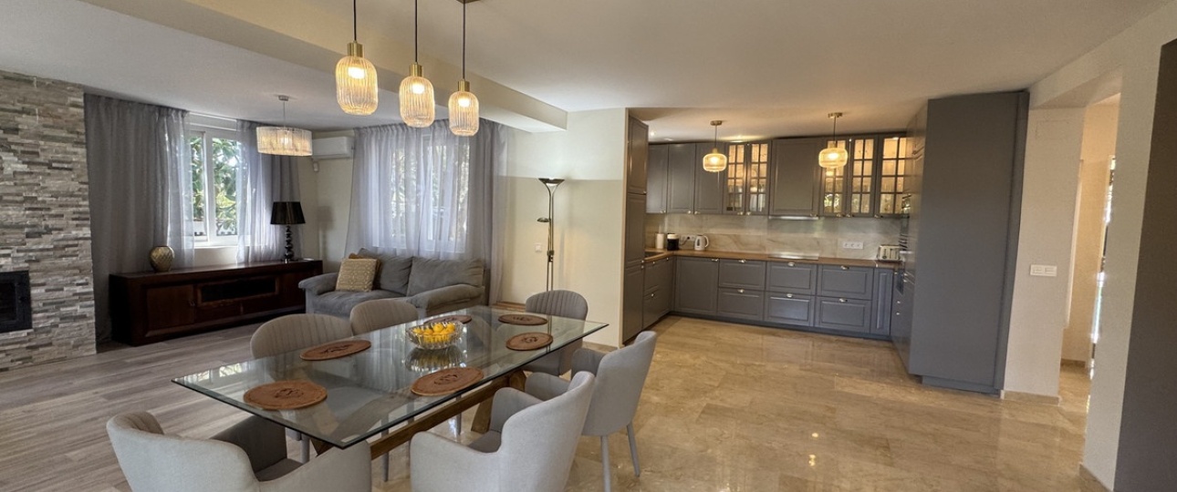 Wiederverkauf - Villa - Marbella - Elviria