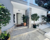 Wiederverkauf - Villa - Marbella - Elviria