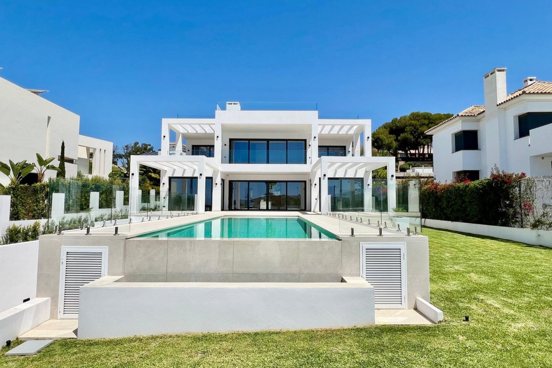Wiederverkauf - Villa - Marbella - Elviria