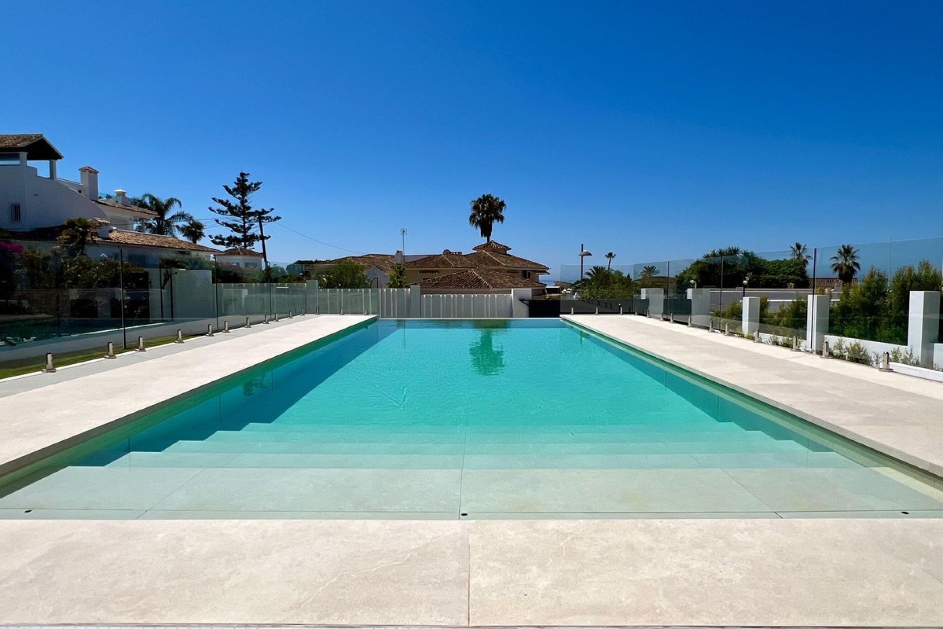 Wiederverkauf - Villa - Marbella - Elviria