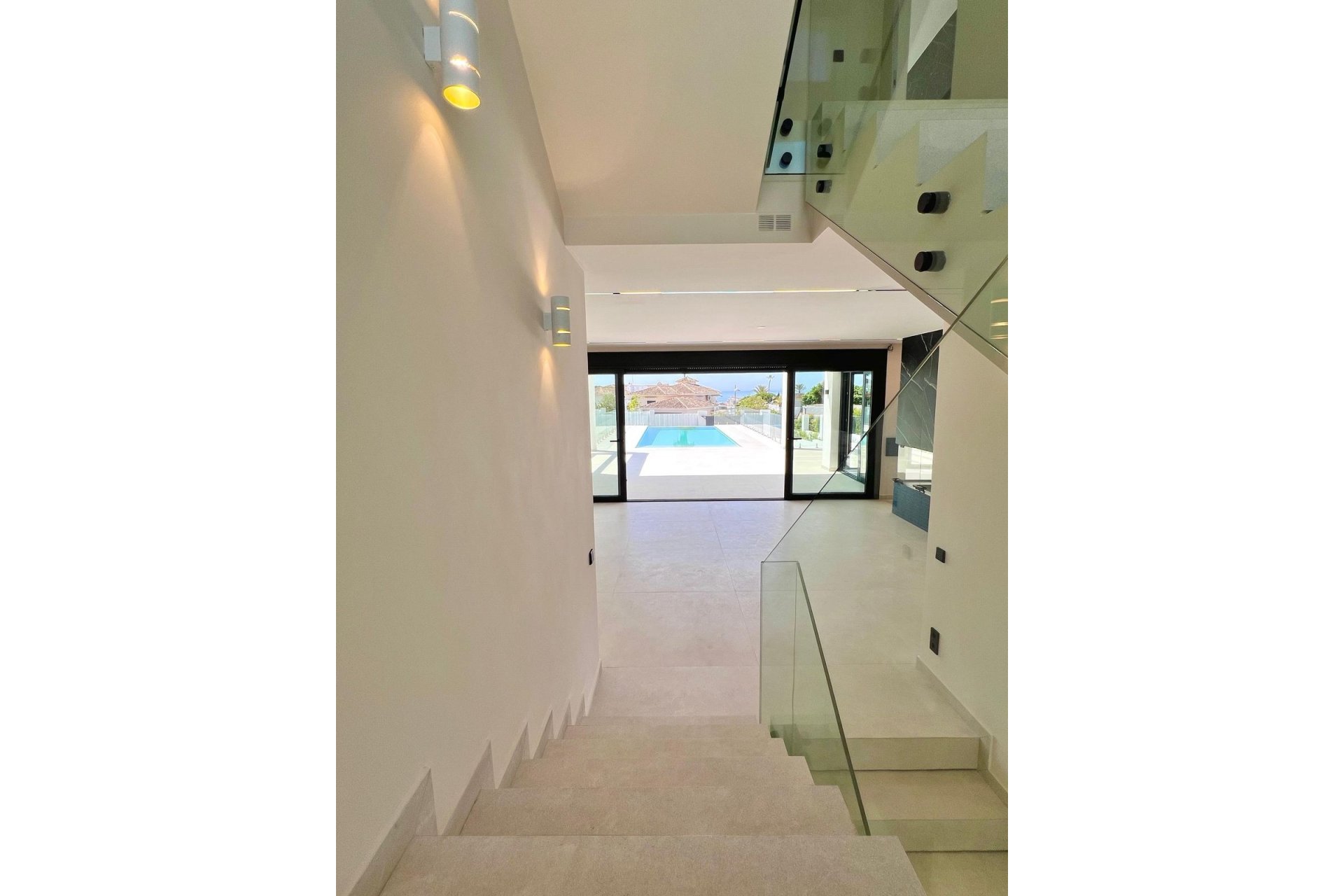 Wiederverkauf - Villa - Marbella - Elviria