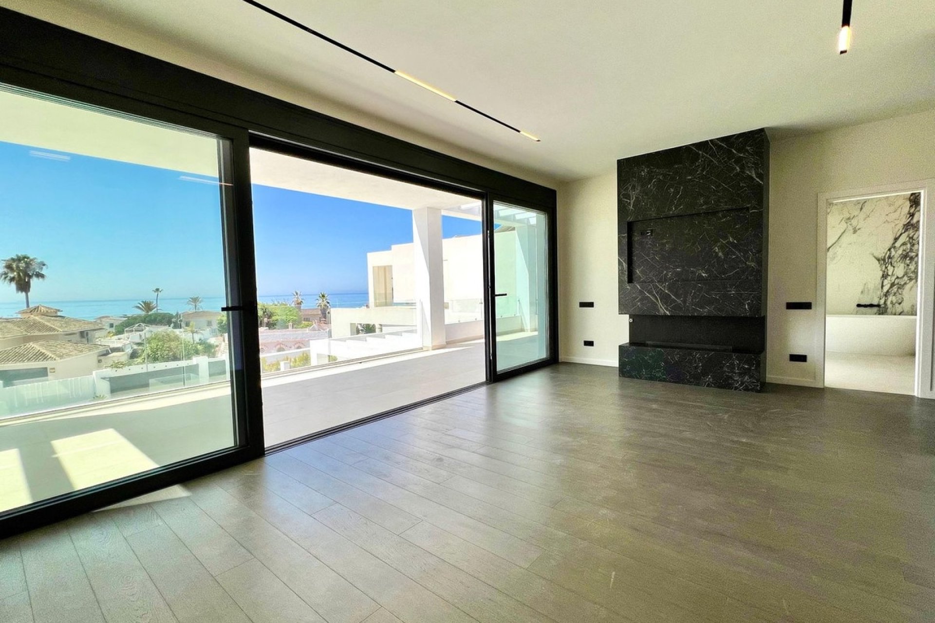 Wiederverkauf - Villa - Marbella - Elviria