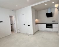 Wiederverkauf - Villa - Marbella - Elviria
