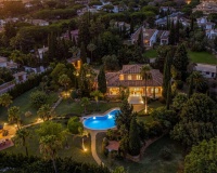 Wiederverkauf - Villa - Marbella - Elviria