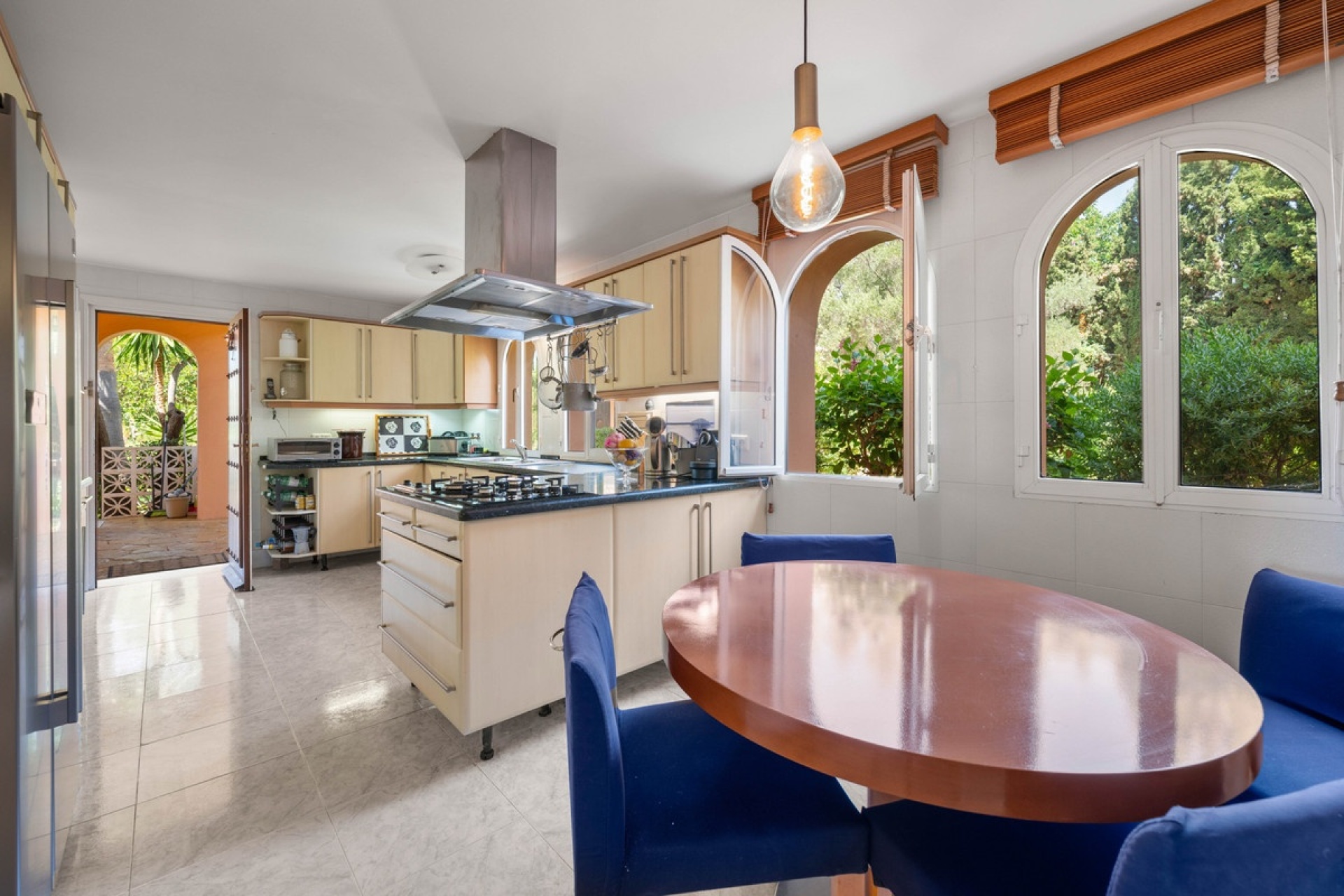 Wiederverkauf - Villa - Marbella - Elviria
