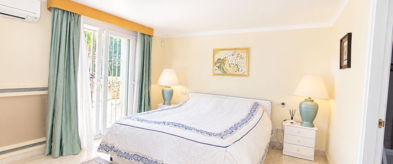 Wiederverkauf - Villa - Marbella - Elviria