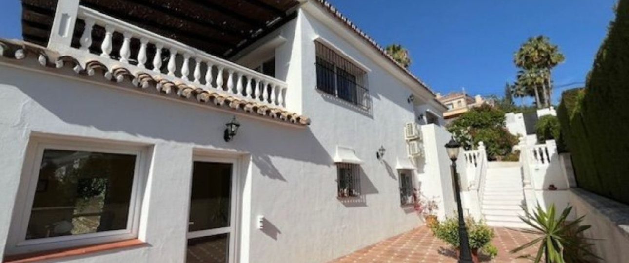 Wiederverkauf - Villa - Marbella - Elviria