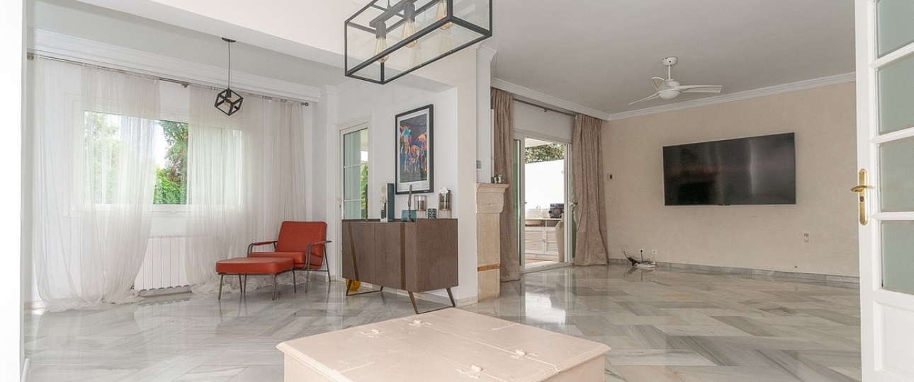 Wiederverkauf - Villa - Marbella - Elviria