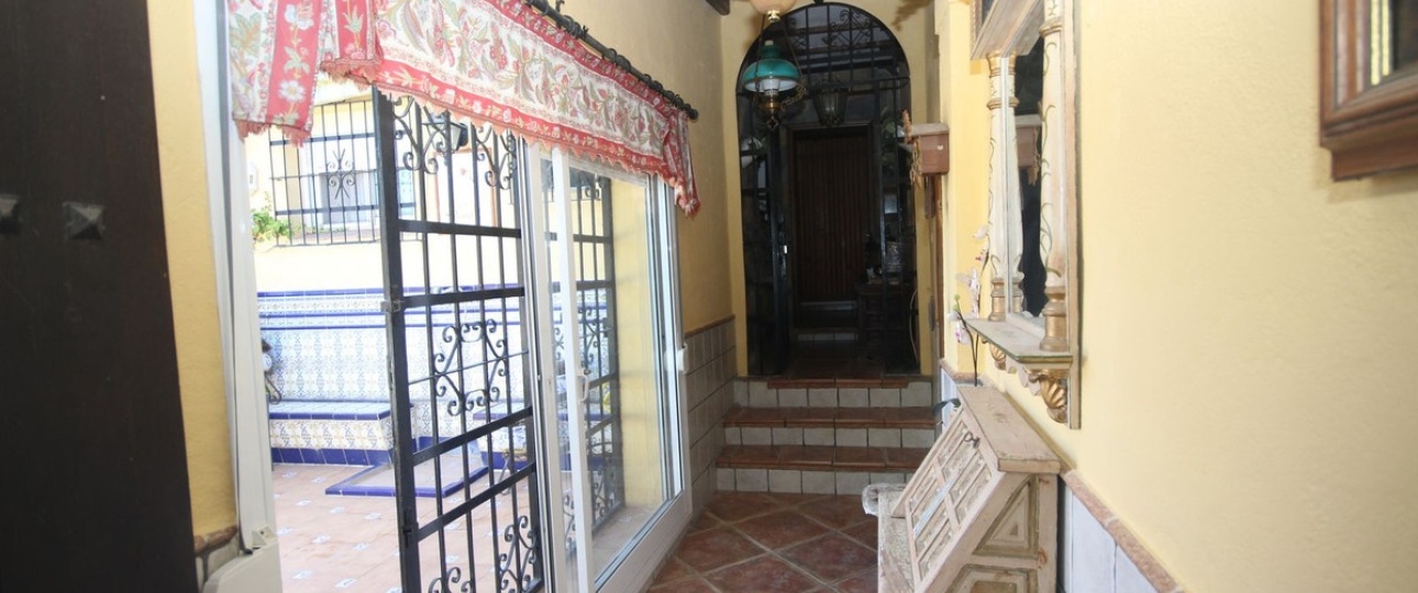 Wiederverkauf - Villa - Marbella - Elviria