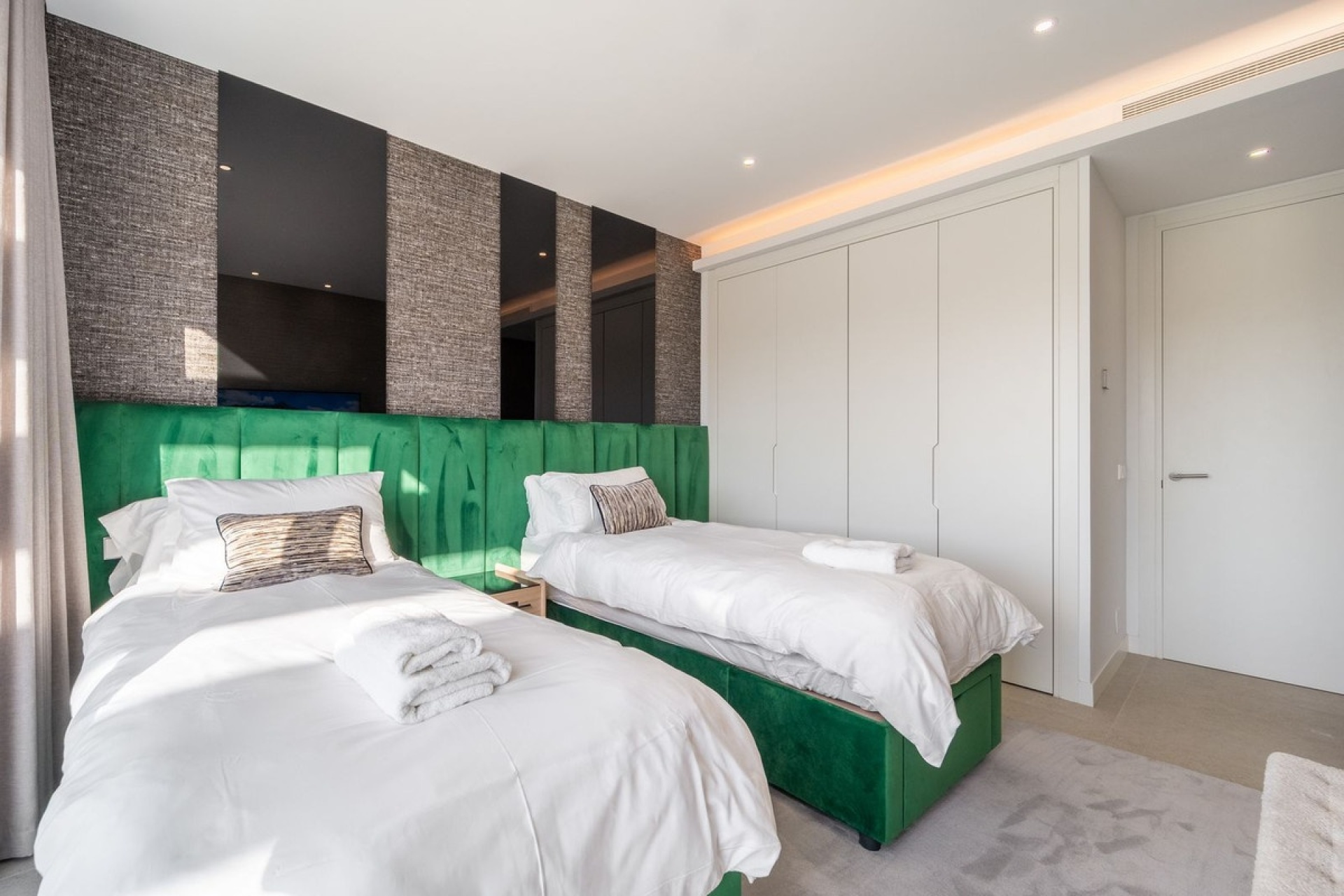 Wiederverkauf - Villa - Marbella - Elviria