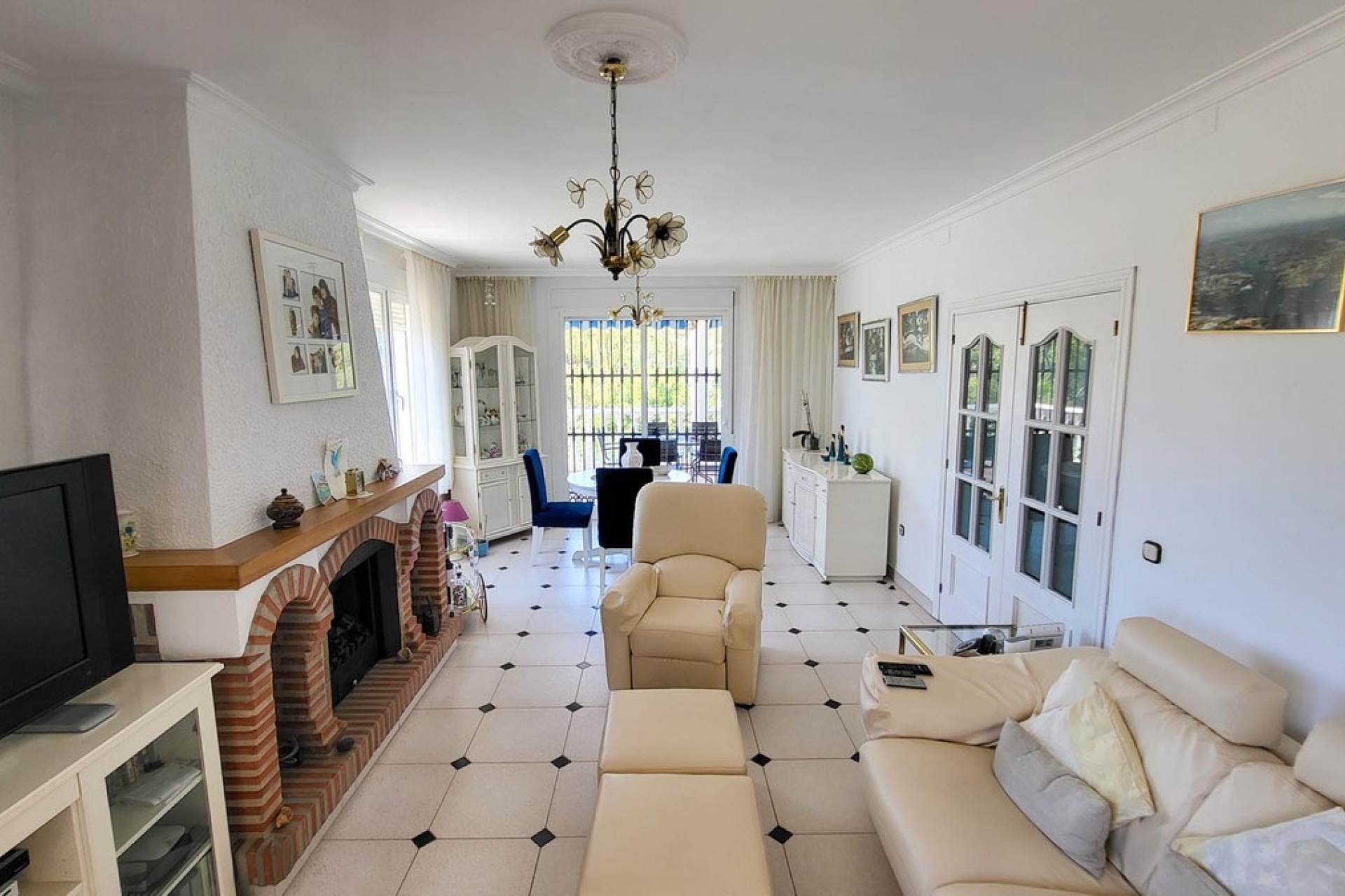 Wiederverkauf - Villa - Marbella - Elviria