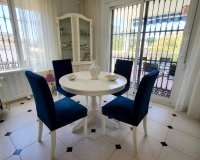 Wiederverkauf - Villa - Marbella - Elviria