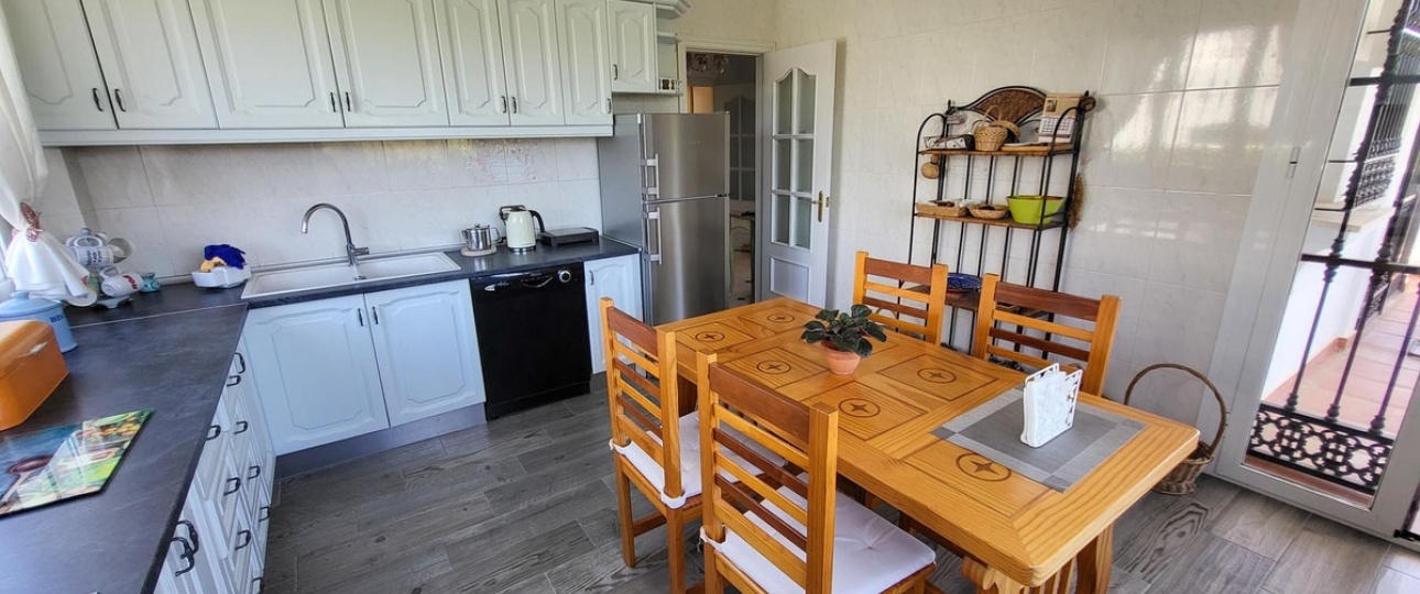 Wiederverkauf - Villa - Marbella - Elviria