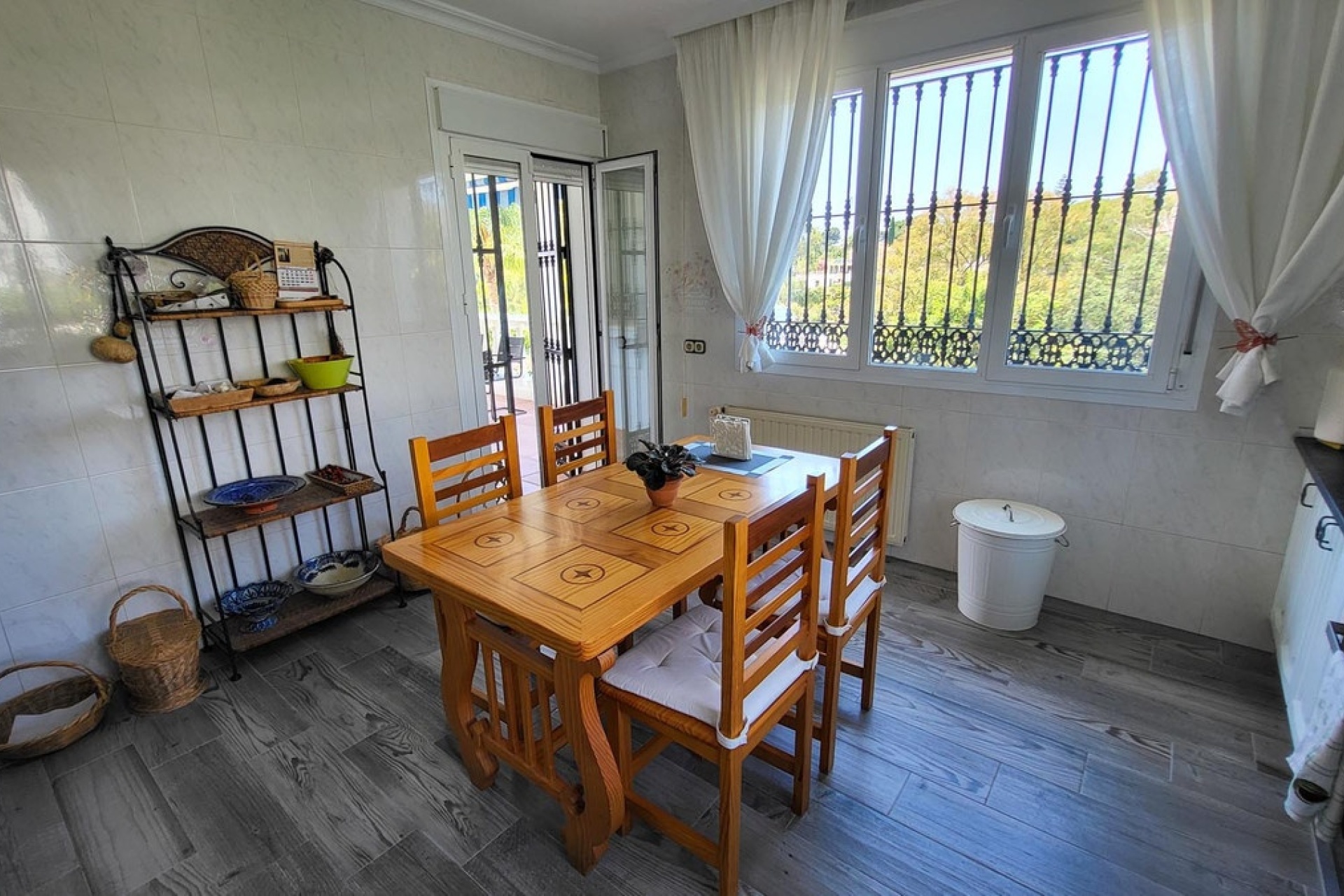 Wiederverkauf - Villa - Marbella - Elviria