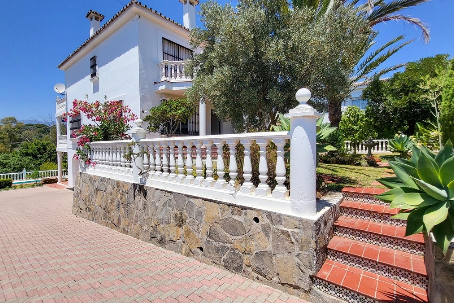 Wiederverkauf - Villa - Marbella - Elviria