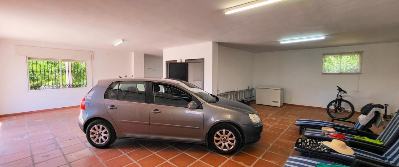 Wiederverkauf - Villa - Marbella - Elviria