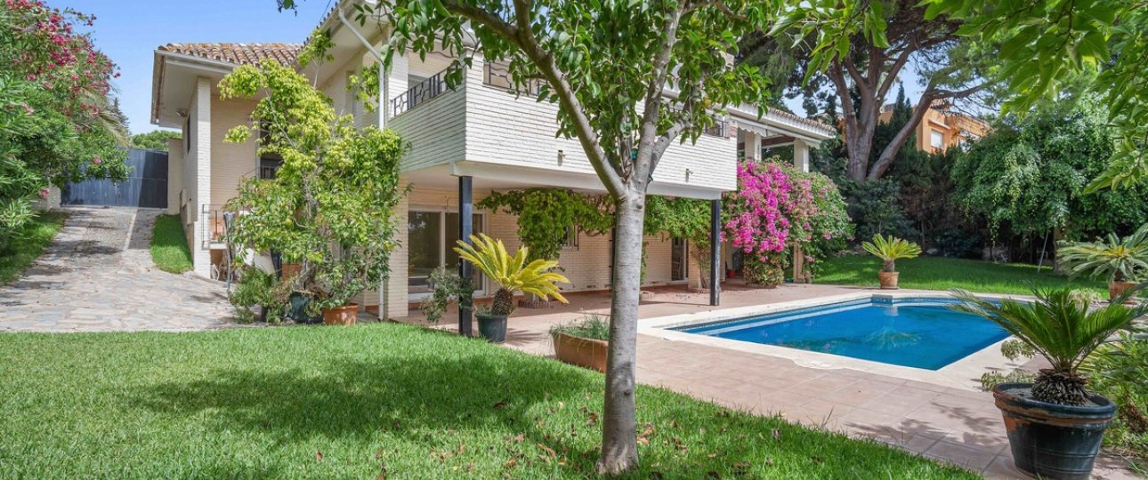 Wiederverkauf - Villa - Marbella - Guadalmina Alta