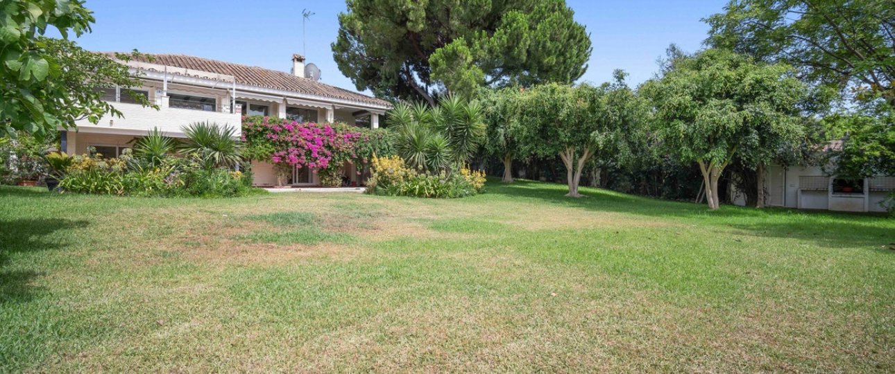 Wiederverkauf - Villa - Marbella - Guadalmina Alta