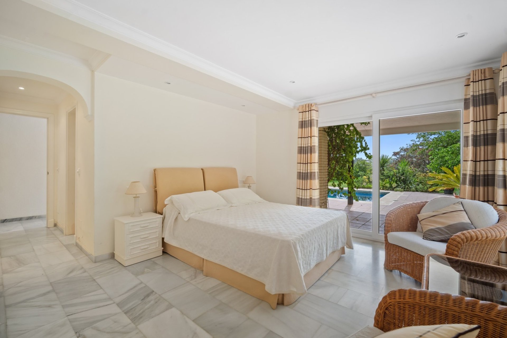 Wiederverkauf - Villa - Marbella - Guadalmina Alta