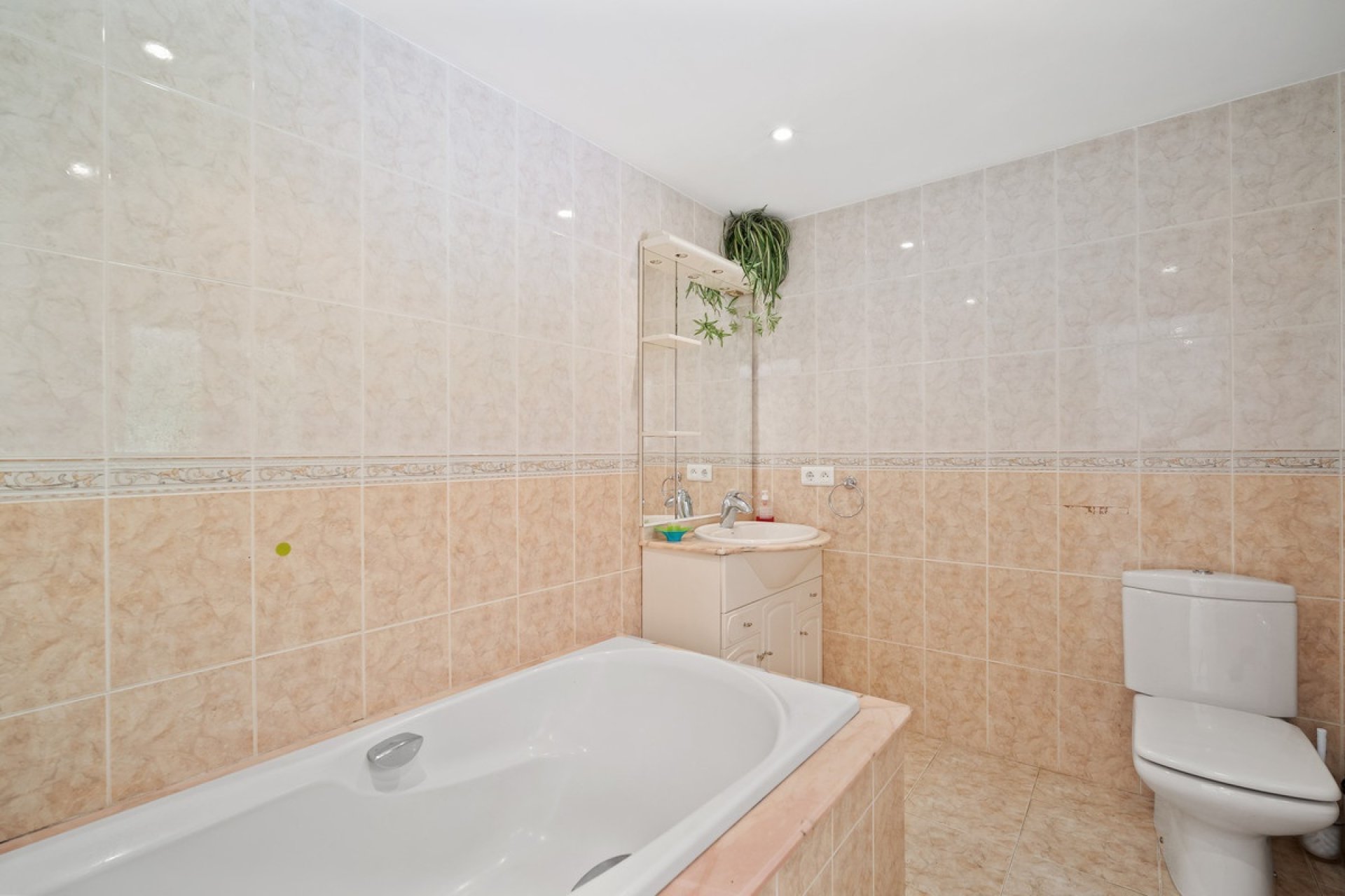 Wiederverkauf - Villa - Marbella - Guadalmina Alta