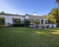 Wiederverkauf - Villa - Marbella - Guadalmina Alta