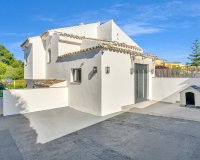 Wiederverkauf - Villa - Marbella - Guadalmina Alta