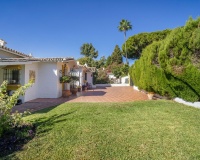Wiederverkauf - Villa - Marbella - Guadalmina Alta