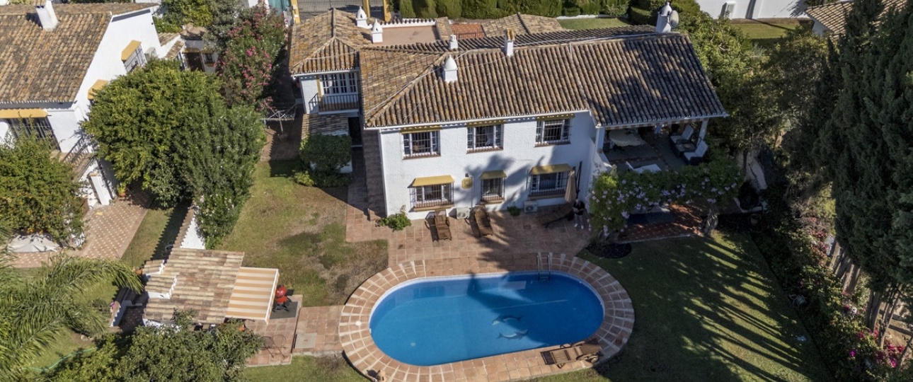 Wiederverkauf - Villa - Marbella - Guadalmina Alta