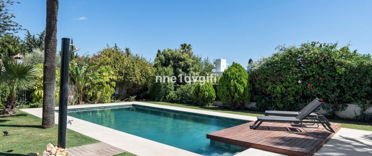 Wiederverkauf - Villa - Marbella - Guadalmina Alta