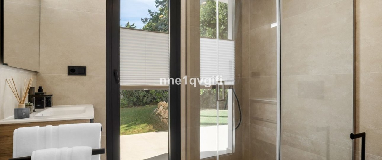 Wiederverkauf - Villa - Marbella - Guadalmina Alta