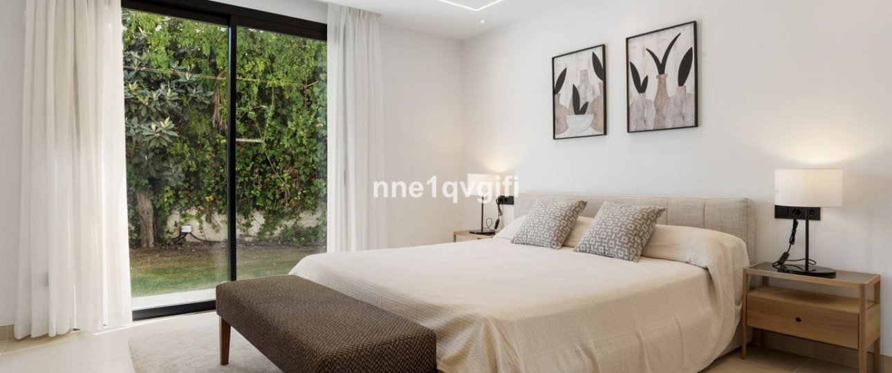 Wiederverkauf - Villa - Marbella - Guadalmina Alta