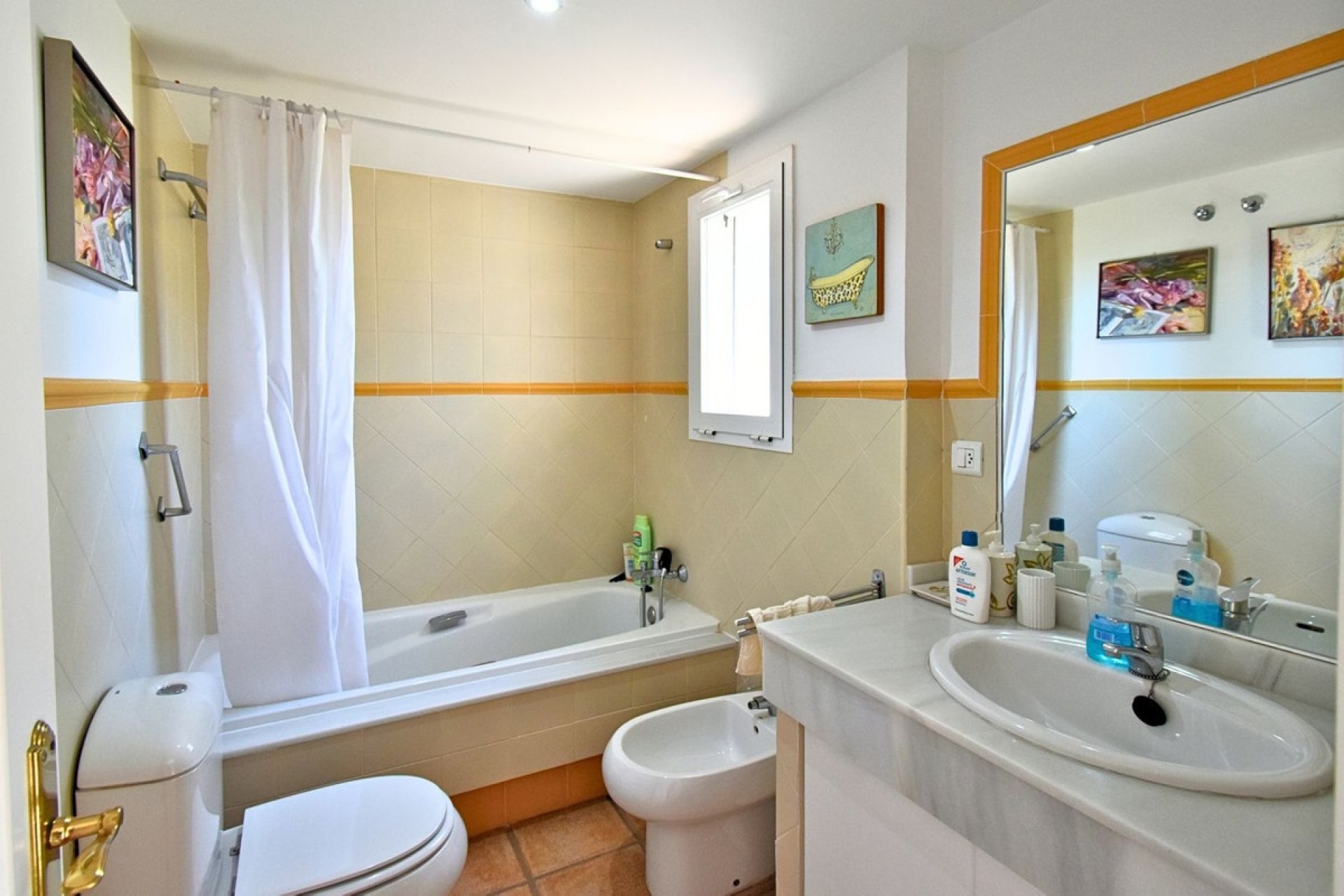 Wiederverkauf - Villa - Marbella - Guadalmina Alta