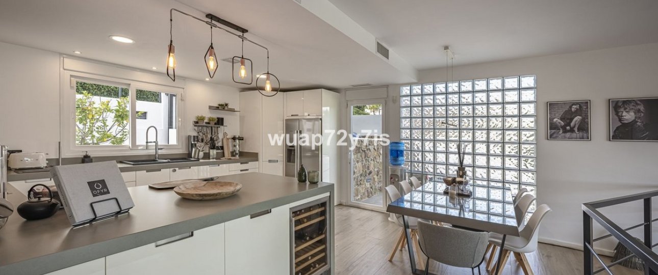 Wiederverkauf - Villa - Marbella - Guadalmina Alta