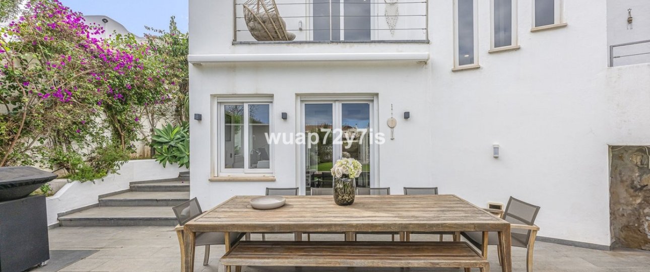 Wiederverkauf - Villa - Marbella - Guadalmina Alta