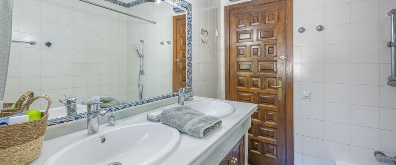 Wiederverkauf - Villa - Marbella - Guadalmina Alta