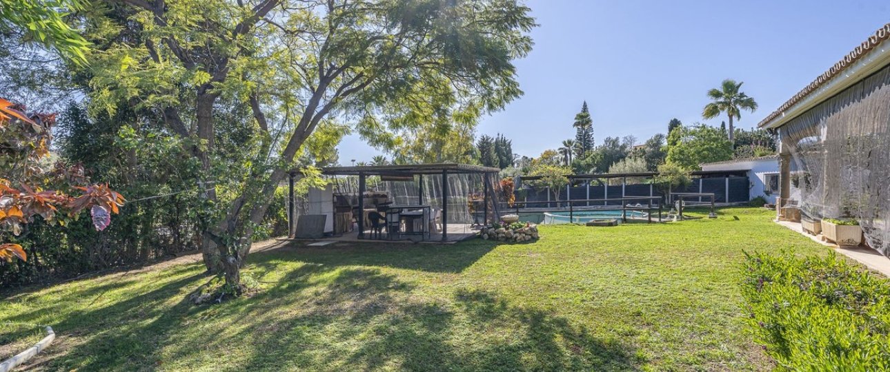 Wiederverkauf - Villa - Marbella - Guadalmina Alta