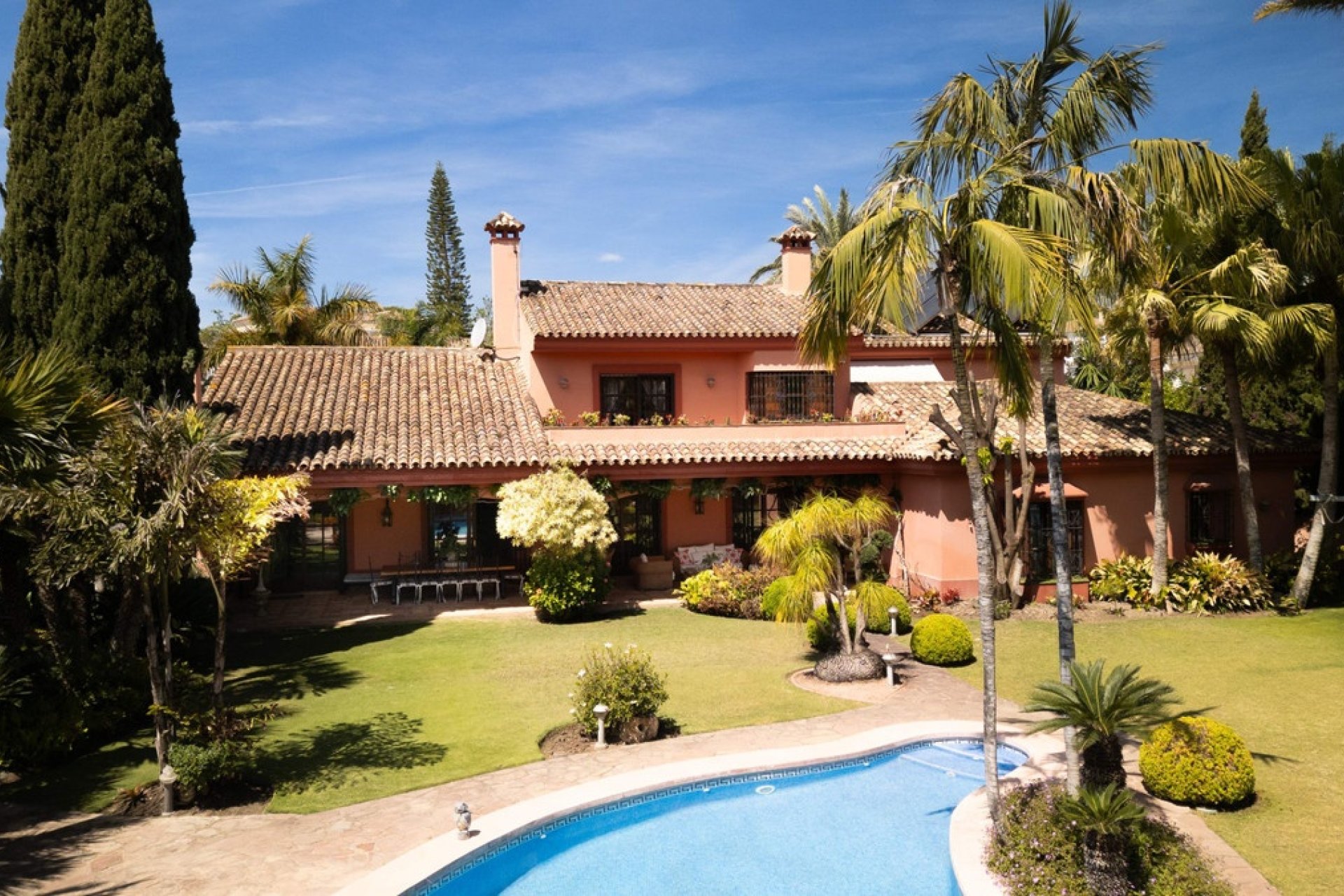 Wiederverkauf - Villa - Marbella - Guadalmina Alta